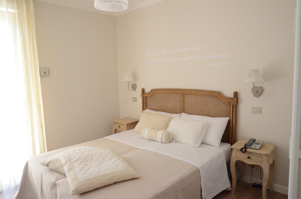 Hotel Monique Червия Номер фото